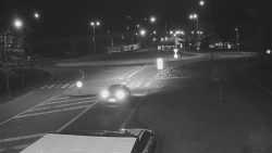 Křižovatka ulic Velká Dlážka a Polní