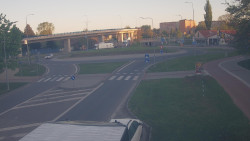 Křižovatka ulic Velká Dlážka a Polní
