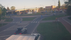 Křižovatka ulic Velká Dlážka a Polní