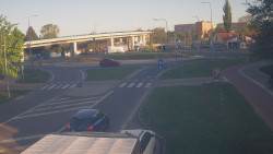 Křižovatka ulic Velká Dlážka a Polní