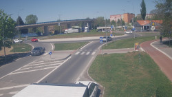 Křižovatka ulic Velká Dlážka a Polní