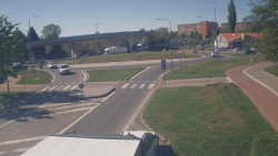 Křižovatka ulic Velká Dlážka a Polní