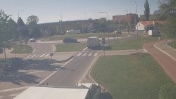 Křižovatka ulic Velká Dlážka a Polní