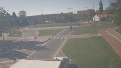 Křižovatka ulic Velká Dlážka a Polní