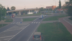Křižovatka ulic Velká Dlážka a Polní