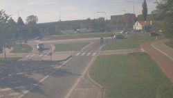 Křižovatka ulic Velká Dlážka a Polní