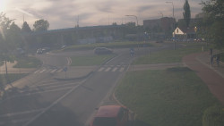 Křižovatka ulic Velká Dlážka a Polní