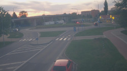 Křižovatka ulic Velká Dlážka a Polní