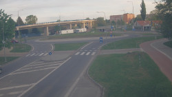 Křižovatka ulic Velká Dlážka a Polní