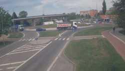 Křižovatka ulic Velká Dlážka a Polní