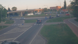Křižovatka ulic Velká Dlážka a Polní
