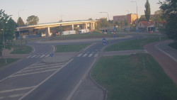 Křižovatka ulic Velká Dlážka a Polní