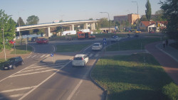 Křižovatka ulic Velká Dlážka a Polní