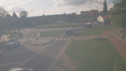 Křižovatka ulic Velká Dlážka a Polní