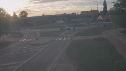 Křižovatka ulic Velká Dlážka a Polní