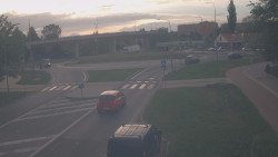 Křižovatka ulic Velká Dlážka a Polní