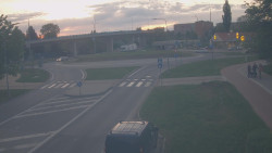 Křižovatka ulic Velká Dlážka a Polní