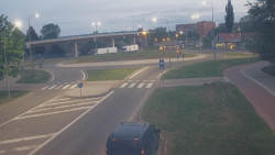 Křižovatka ulic Velká Dlážka a Polní