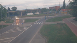 Křižovatka ulic Velká Dlážka a Polní