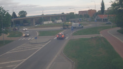 Křižovatka ulic Velká Dlážka a Polní