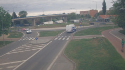 Křižovatka ulic Velká Dlážka a Polní