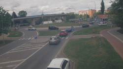 Křižovatka ulic Velká Dlážka a Polní