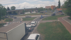 Křižovatka ulic Velká Dlážka a Polní