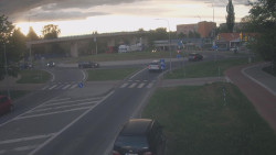 Křižovatka ulic Velká Dlážka a Polní
