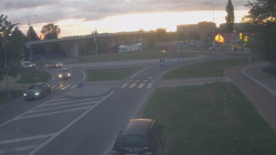 Křižovatka ulic Velká Dlážka a Polní