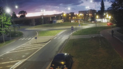 Křižovatka ulic Velká Dlážka a Polní