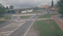 Křižovatka ulic Velká Dlážka a Polní