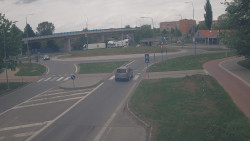 Křižovatka ulic Velká Dlážka a Polní