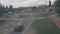 Křižovatka ulic Velká Dlážka a Polní