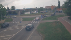 Křižovatka ulic Velká Dlážka a Polní