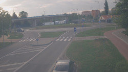 Křižovatka ulic Velká Dlážka a Polní