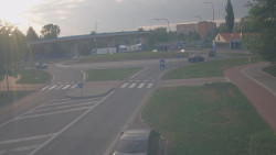 Křižovatka ulic Velká Dlážka a Polní