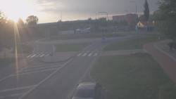 Křižovatka ulic Velká Dlážka a Polní