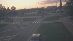 Křižovatka ulic Velká Dlážka a Polní