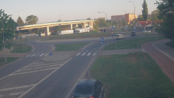 Křižovatka ulic Velká Dlážka a Polní