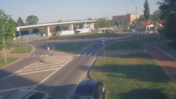 Křižovatka ulic Velká Dlážka a Polní