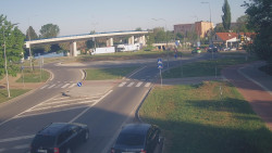 Křižovatka ulic Velká Dlážka a Polní