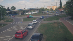 Křižovatka ulic Velká Dlážka a Polní