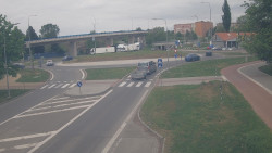 Křižovatka ulic Velká Dlážka a Polní