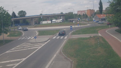 Křižovatka ulic Velká Dlážka a Polní