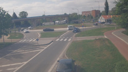 Křižovatka ulic Velká Dlážka a Polní
