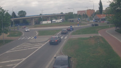 Křižovatka ulic Velká Dlážka a Polní