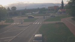 Křižovatka ulic Velká Dlážka a Polní