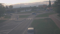 Křižovatka ulic Velká Dlážka a Polní