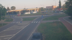 Křižovatka ulic Velká Dlážka a Polní