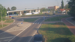 Křižovatka ulic Velká Dlážka a Polní